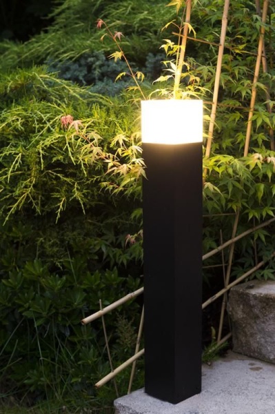 Lampa ogrodowa Cube.jpg