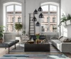Lampa Noa 5 zawieszona w rustykalnym salonie.jpg