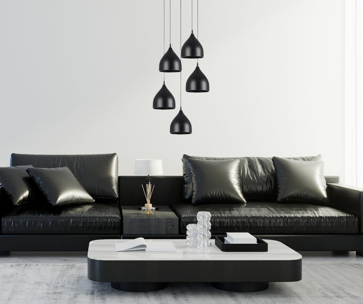 Lampa Noa 5 zawieszona w nowoczesnym salonie.jpg
