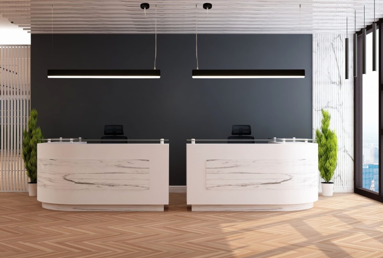 Lampy Astra Line w recepcji.jpg