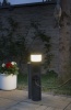 Nowoczesna-lampa-ogrodowa-Elborn-na-tarasie-przed-domem.jpg