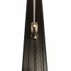 Lampa LEd Prestige - element przez który przechodzi linka.