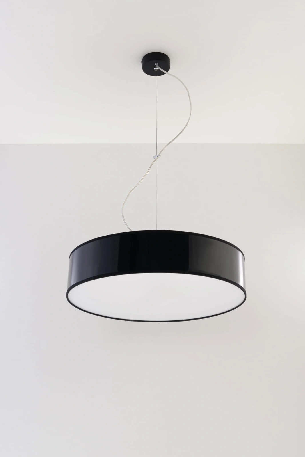 Lampa wisząca ARENA 45 czarna 1.jpg