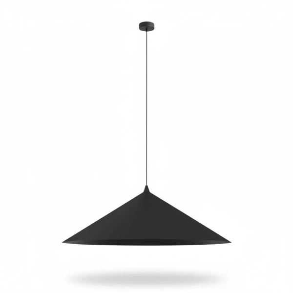 Duża czarna lampa wisząca w kształcie stożka