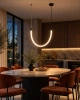 Lampa LED Nova w jadalni pod Wrocławiem