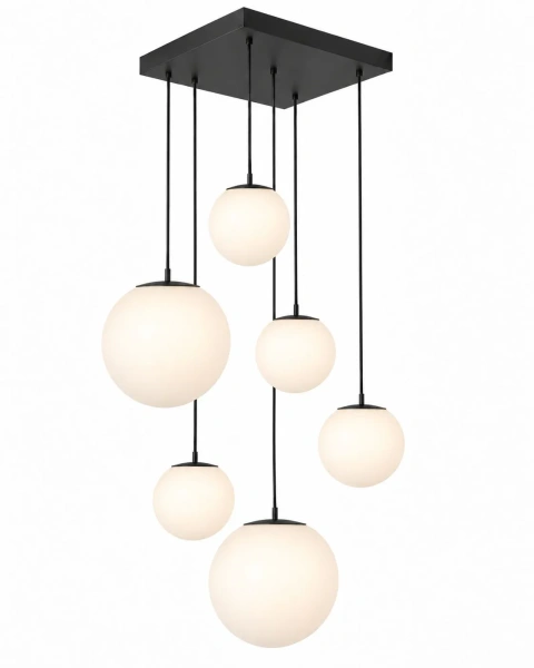 Lampa do wysokiego salonu 6 kul