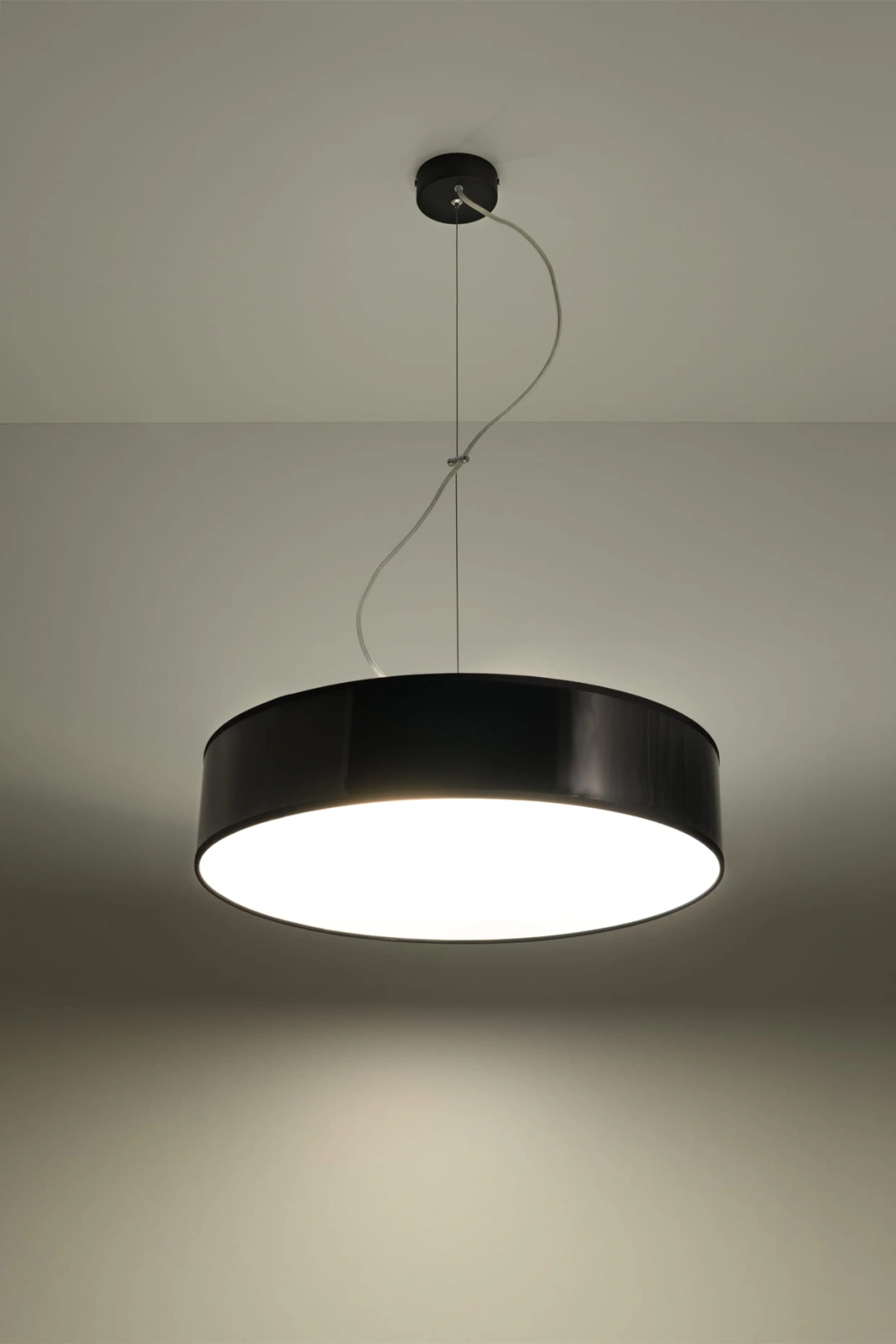 Lampa wisząca ARENA 45 czarna 2.jpg