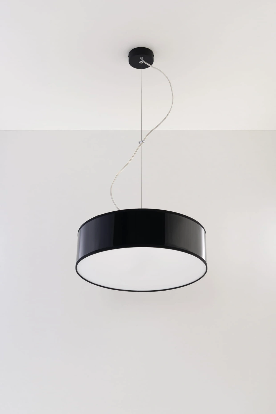 Lampa wisząca ARENA 35 czarna 1.jpg